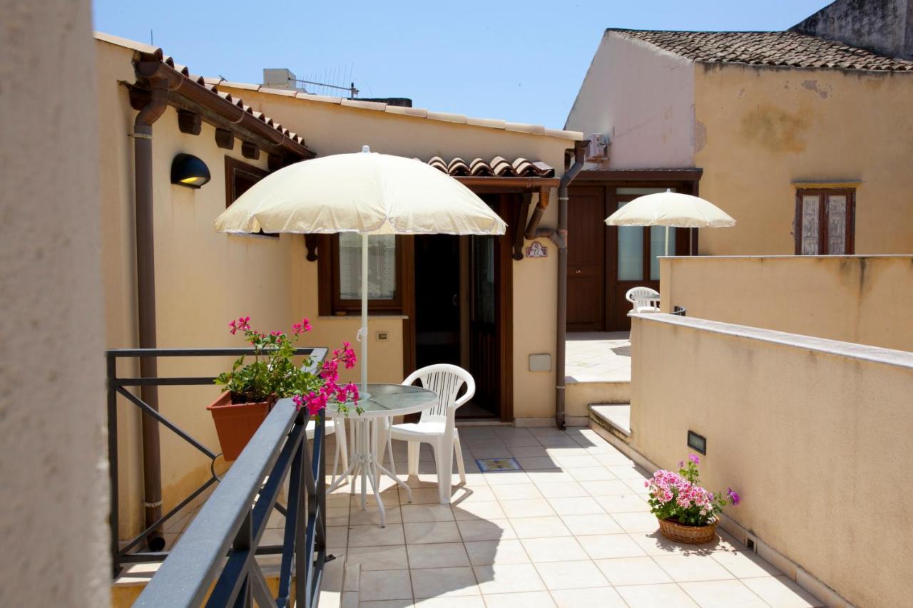 Residence Cortile Merce Trapani Exterior photo