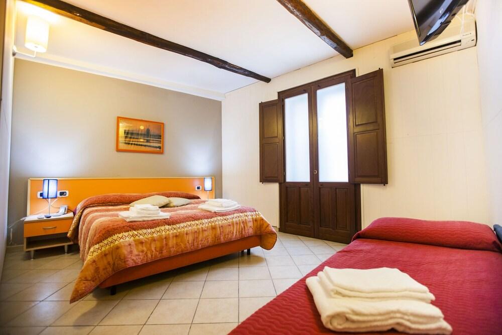 Residence Cortile Merce Trapani Exterior photo